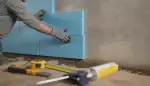 Effektive Dämmung mit blauen Styrodur Platten